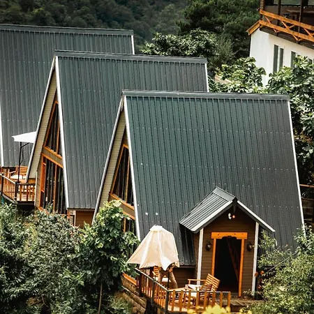 Luxury tent اكواخ خشبية للايجار اليومي *