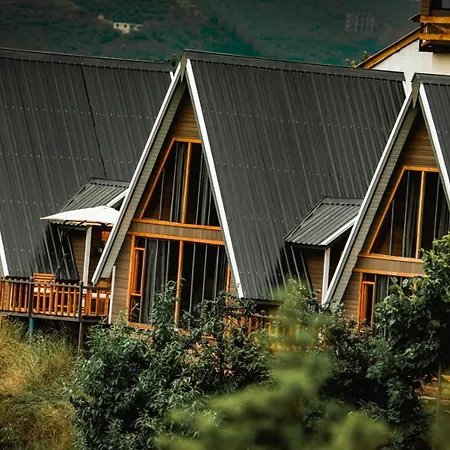 Luxury tent اكواخ خشبية للايجار اليومي